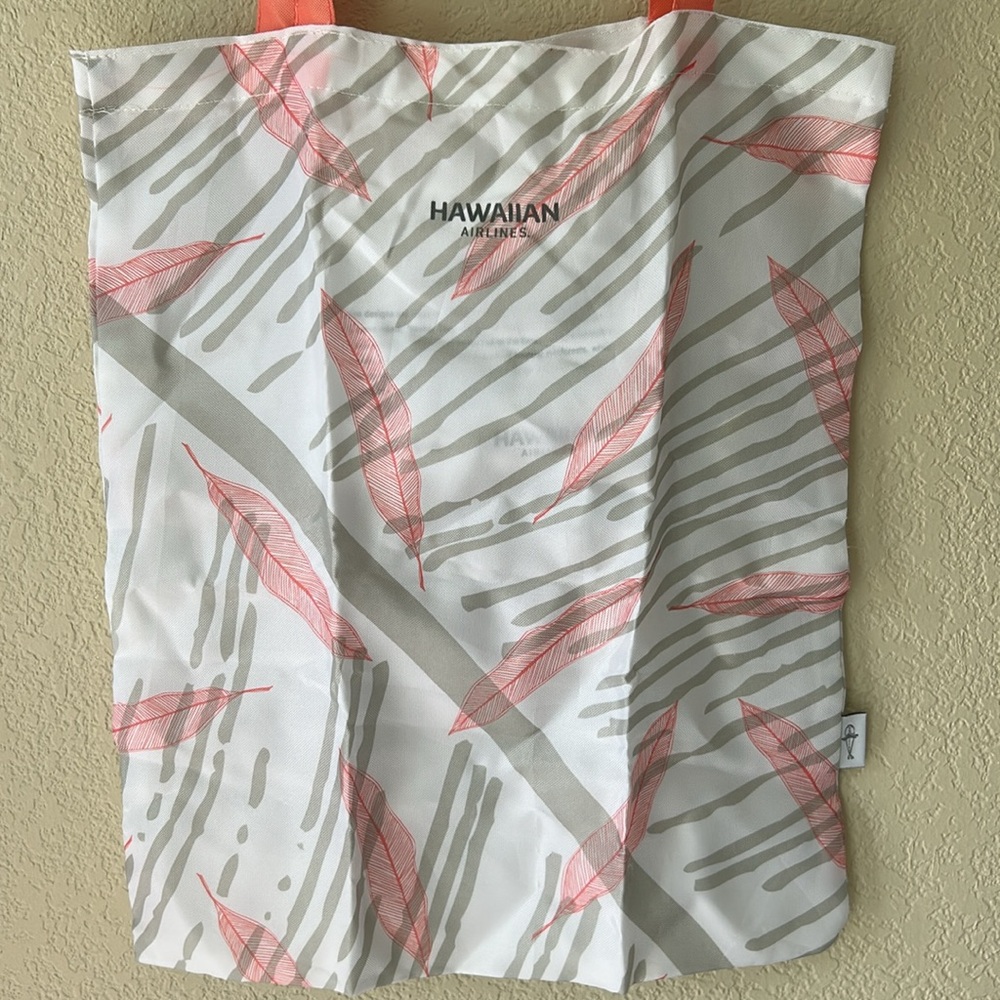 KEALOPIKO X HAWAIIAN AIRLINES White and Pink Foldable Tote Bag